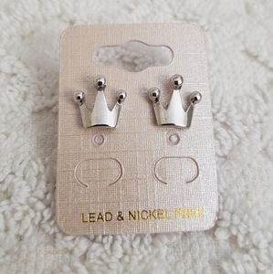 Crown minimalist stud earrings